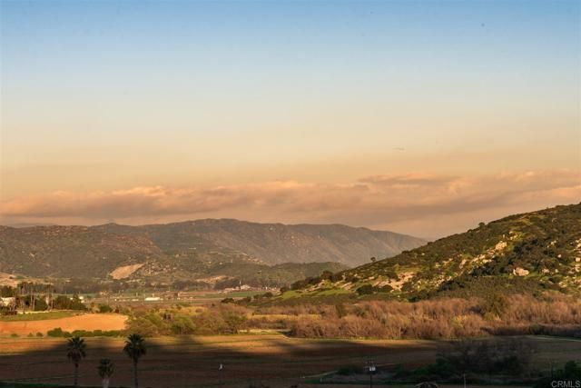 2951 Anaheim St, Escondido, CA 92025