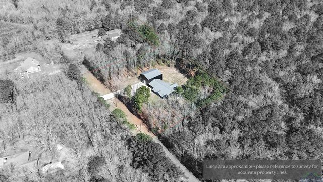 139 Hyacinth Rd, Gilmer, TX 75645