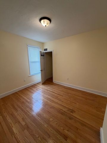 8 Wilson St 2, Lynn, MA 01902