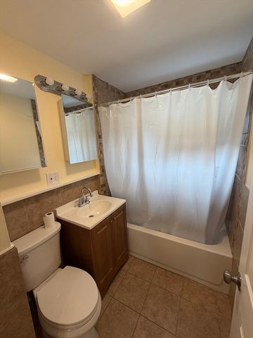 8 Wilson St 2, Lynn, MA 01902