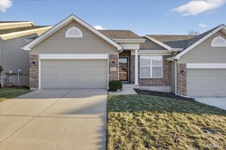 1716 Preston Centre Drive, Fenton, MO 63026