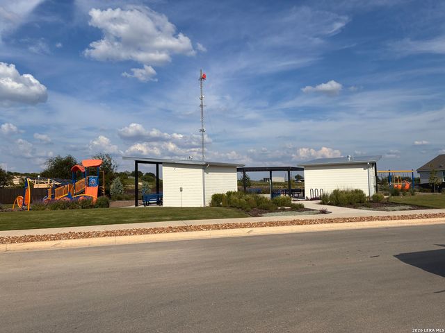 232 Kayden Ct, Marion, TX 78124