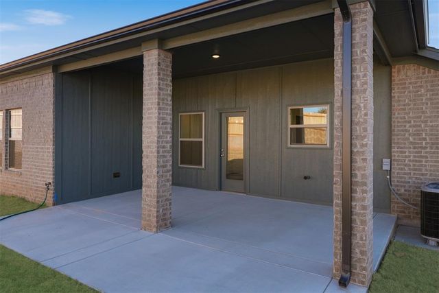 255 Megan Court, Blanchard, OK 73010