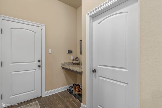 283 Piper Drive, Shreveport, LA 71106