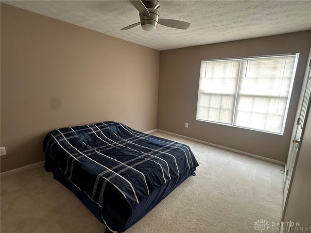 4010 Twin Lakes Circle, Clayton, OH 45315