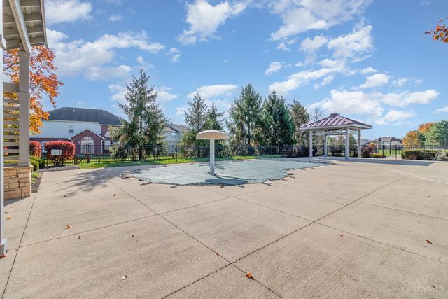 8018 Jeannes Creek Lane, West Chester, OH 45069