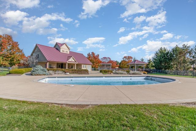 8018 Jeannes Creek Lane, West Chester, OH 45069