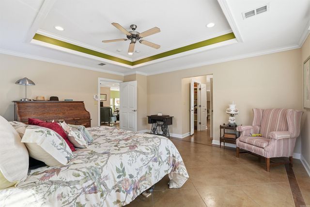 2121 DONHAM, Bauxite, AR 72011