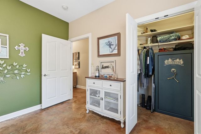 2121 DONHAM, Bauxite, AR 72011