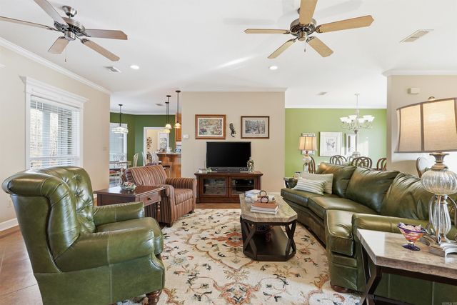 2121 DONHAM, Bauxite, AR 72011