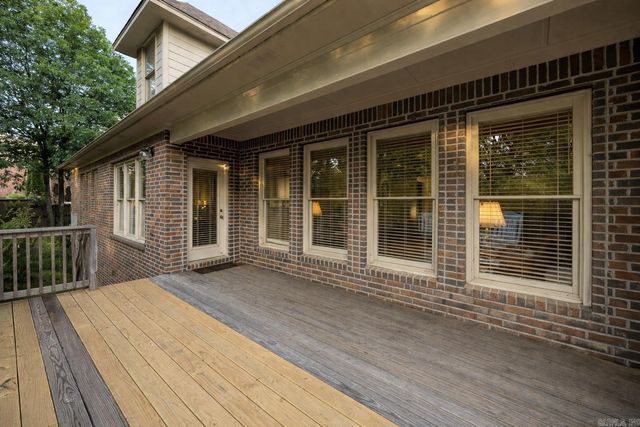 6 Frecourt Lane, Little Rock, AR 72223