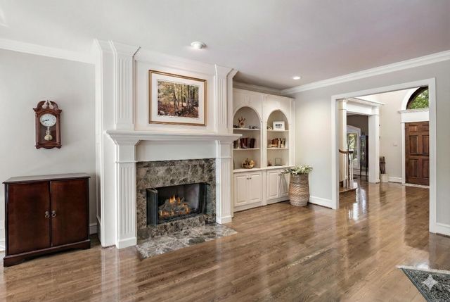 6 Frecourt Lane, Little Rock, AR 72223