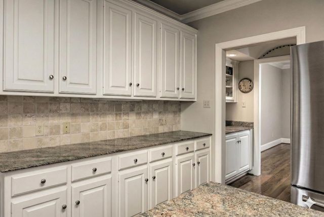 6 Frecourt Lane, Little Rock, AR 72223