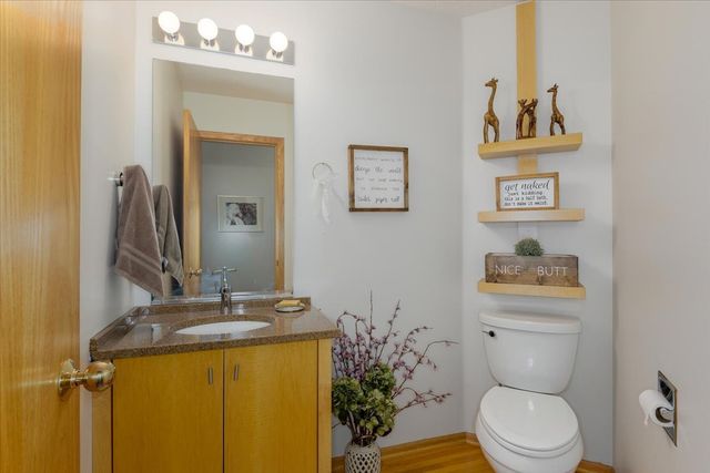 5030 Cleburne Court, Pleasant Hill, IA 50327