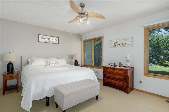 5030 Cleburne Court, Pleasant Hill, IA 50327