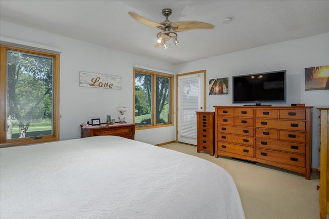 5030 Cleburne Court, Pleasant Hill, IA 50327