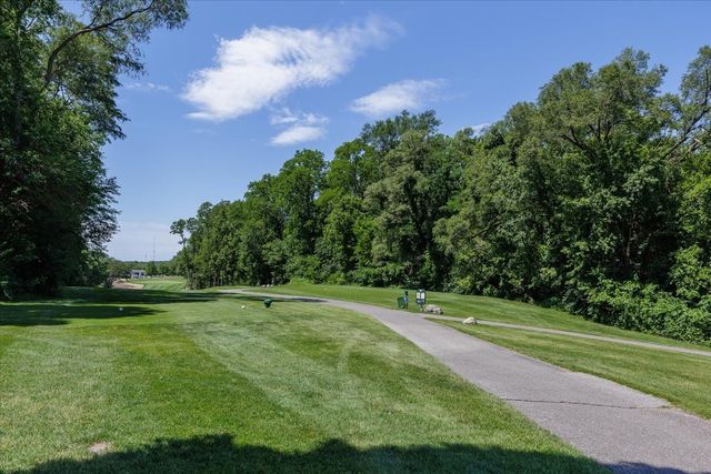 5030 Cleburne Court, Pleasant Hill, IA 50327