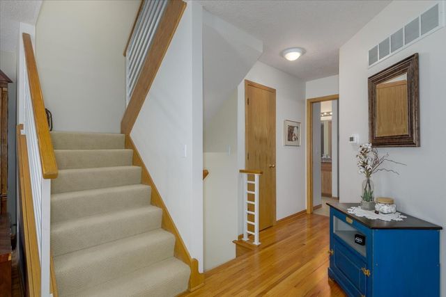 5030 Cleburne Court, Pleasant Hill, IA 50327