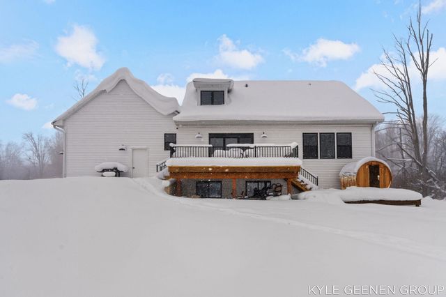 312 48th Avenue, Zeeland, MI 49464