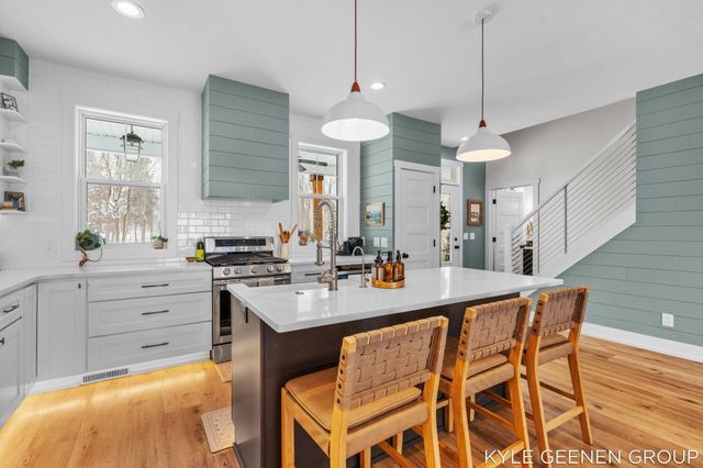 312 48th Avenue, Zeeland, MI 49464