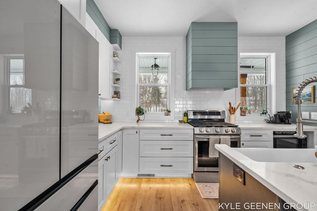 312 48th Avenue, Zeeland, MI 49464