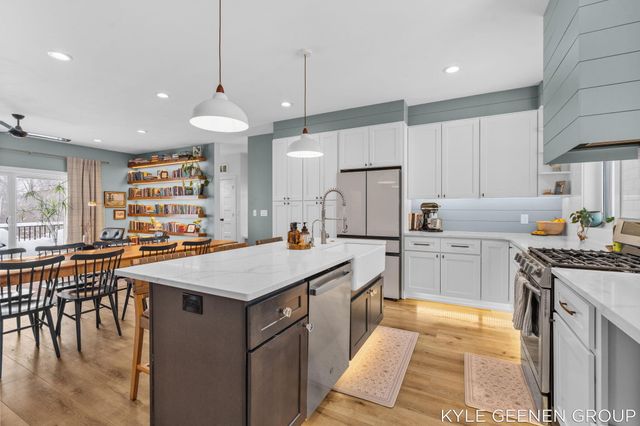 312 48th Avenue, Zeeland, MI 49464