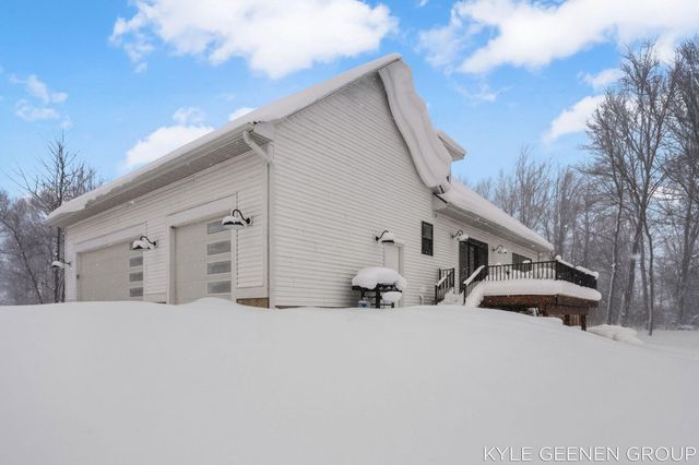 312 48th Avenue, Zeeland, MI 49464