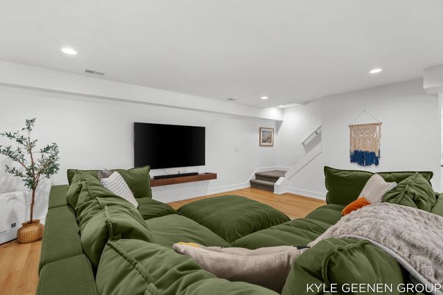 312 48th Avenue, Zeeland, MI 49464