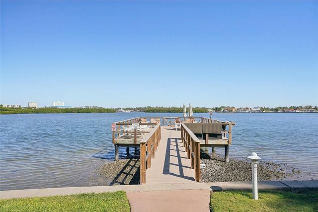 1847 SHORE DRIVE S 711, South Pasadena, FL 33707