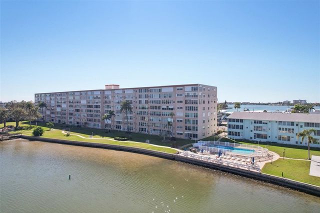1847 SHORE DRIVE S 711, South Pasadena, FL 33707
