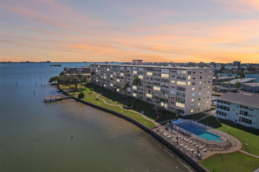 1847 SHORE DRIVE S 711, South Pasadena, FL 33707