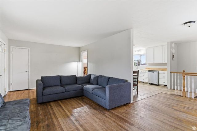 8372 W MYRON AVE, Magna, UT 84044