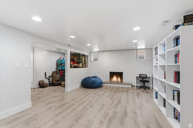 8372 W MYRON AVE, Magna, UT 84044