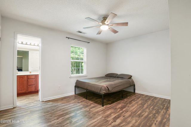 509 Hay Baler Court, Sneads Ferry, NC 28460