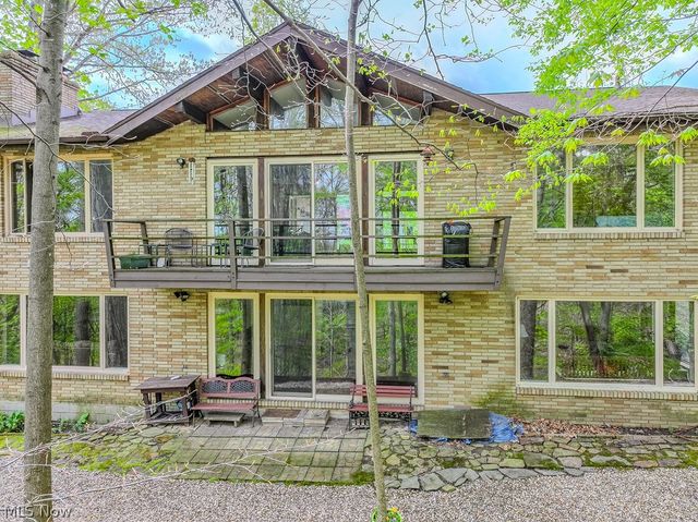 6811 Drexel Drive, Seven Hills, OH 44131