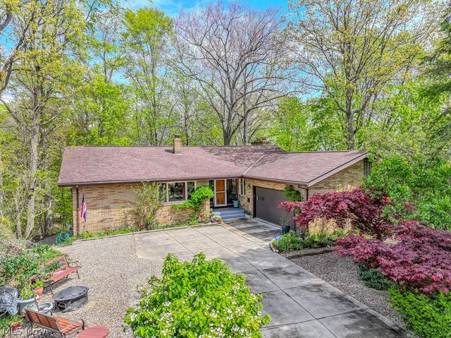 6811 Drexel Drive, Seven Hills, OH 44131