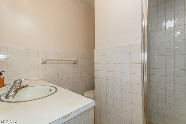 6811 Drexel Drive, Seven Hills, OH 44131