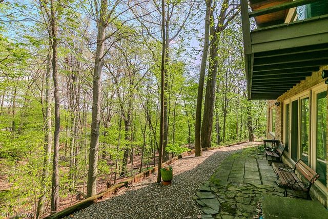 6811 Drexel Drive, Seven Hills, OH 44131