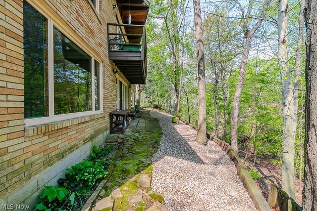 6811 Drexel Drive, Seven Hills, OH 44131