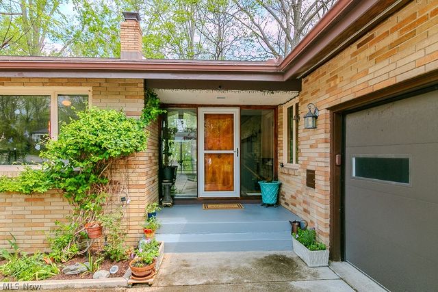 6811 Drexel Drive, Seven Hills, OH 44131