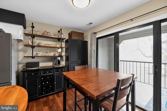 52 SUMMIT CT, Marlton, NJ 08053