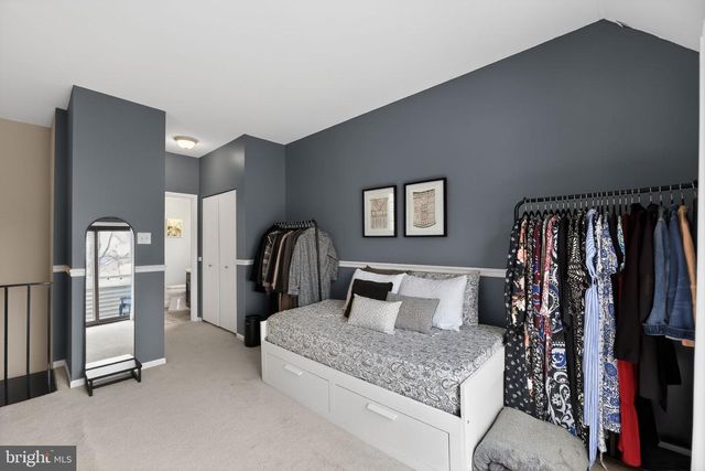 52 SUMMIT CT, Marlton, NJ 08053