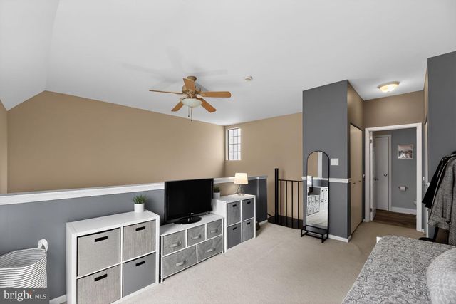 52 SUMMIT CT, Marlton, NJ 08053