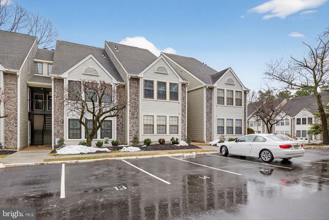 52 SUMMIT CT, Marlton, NJ 08053