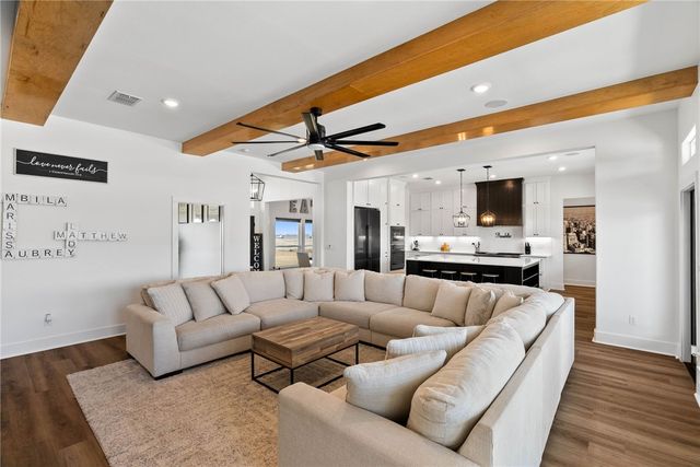 2474 Pegasus Dr, Corpus Christi, TX 78415