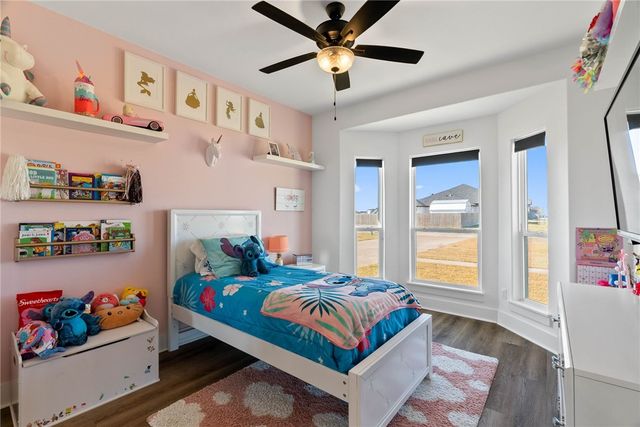 2474 Pegasus Dr, Corpus Christi, TX 78415