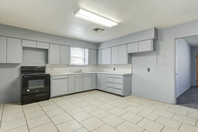 3013 45th Street, Lubbock, TX 79413