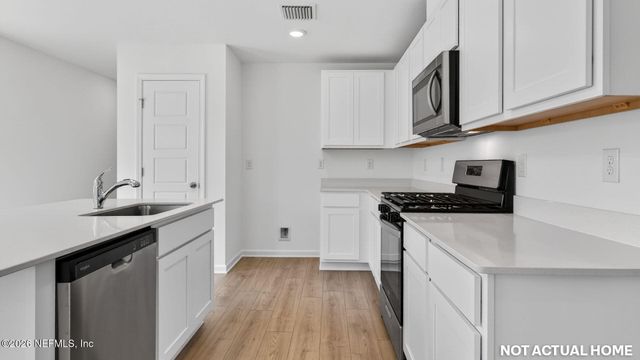 5337 WHITE GROVE Lane, Jacksonville, FL 32219
