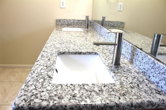 16014 Clayton Green Drive, Houston, TX 77082