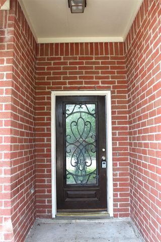 16014 Clayton Green Drive, Houston, TX 77082